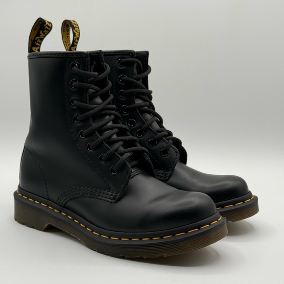 Dr. Martens 11821 Black Leather Combat Boots Women's AirWair Size 6 - Picture 14 of 17